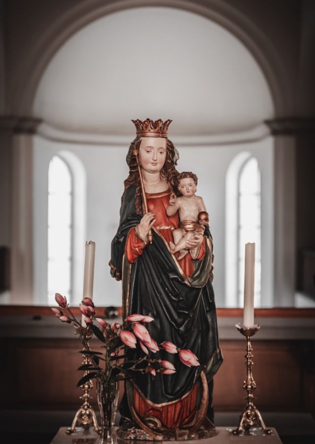 mariastern-maria image mariastern-maria Zisterziensterinnenabtei Mariastern | über uns