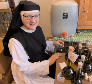 sr-margareta image sr-margareta Zisterziensterinnenabtei Mariastern | Menschen