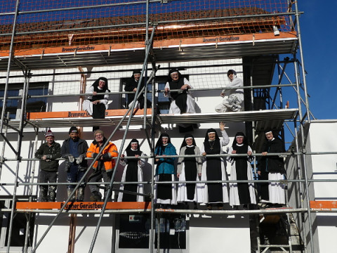 b2ap3_thumbnail_14-geruest5 image b2ap3_thumbnail_14-geruest5 Zisterziensterinnenabtei Mariastern | Das Gerüst wurde entfernt - Blog