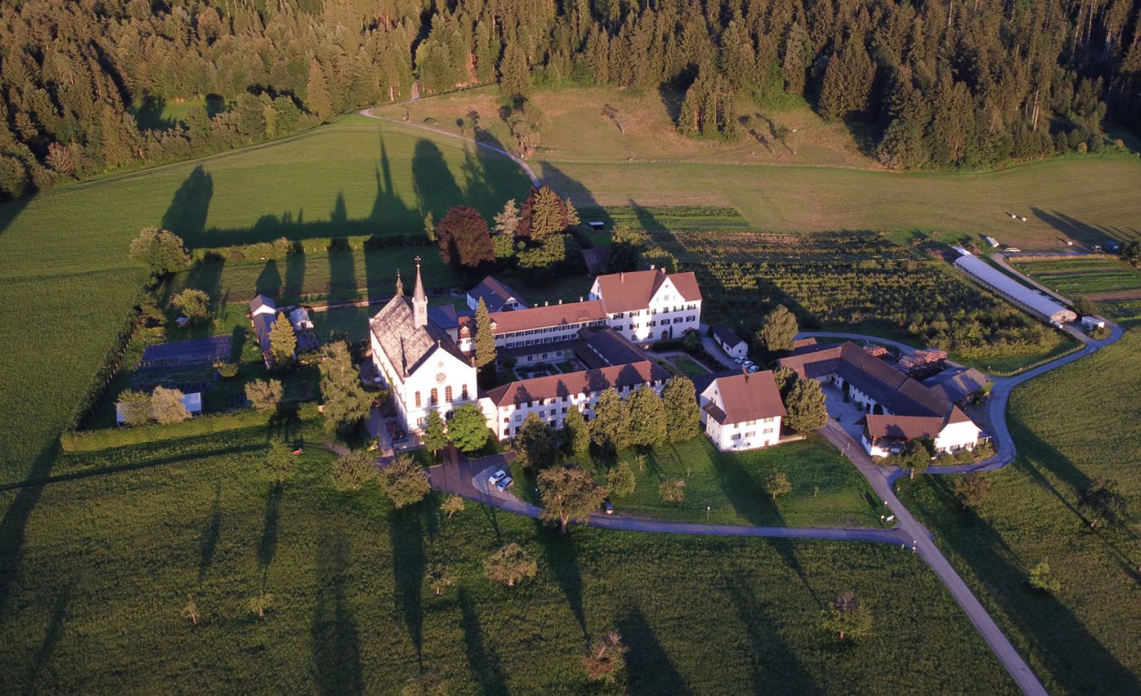 1697b199 Zisterziensterinnenabtei Mariastern | Kontakt