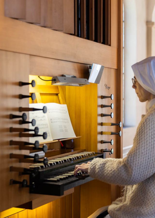 bdee4b7a image bdee4b7a Zisterziensterinnenabtei Mariastern | über uns